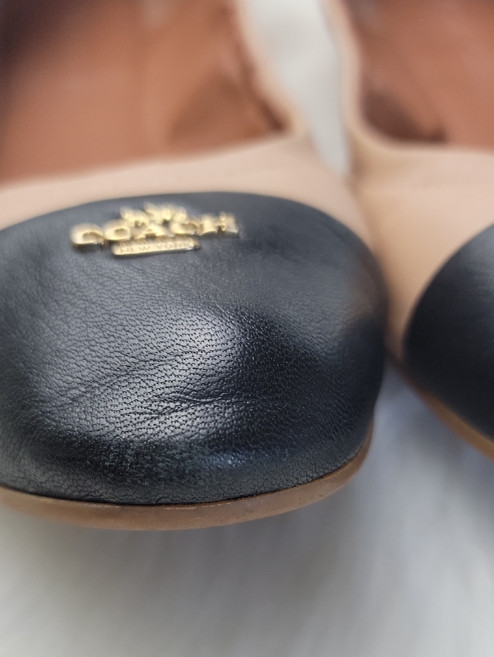 COACH Nude Black Cap Toe Designer Ballet Ballerina Slip On Logo Flats 8.5 - Picture 11 of 11
